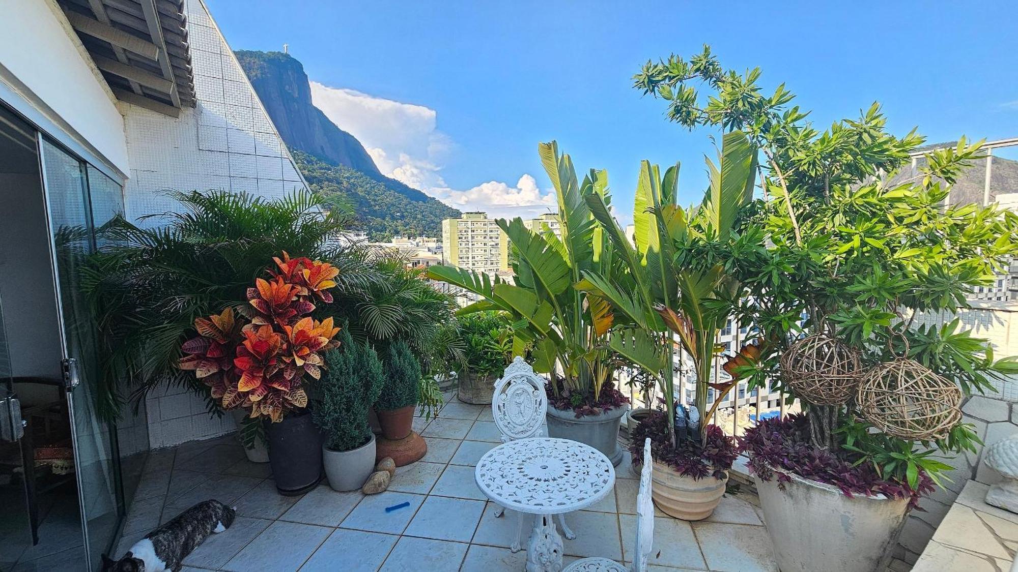 Casa de férias Cobertura Duplex Com Piscina *